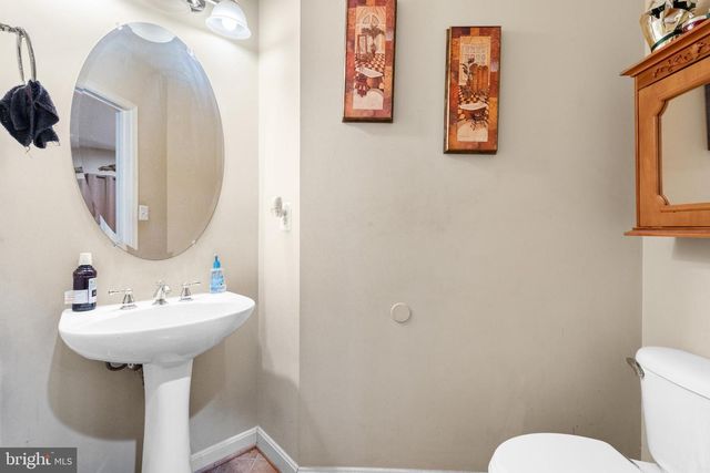 230 SUMMER GROVE DR, Kearneysville, WV 25430