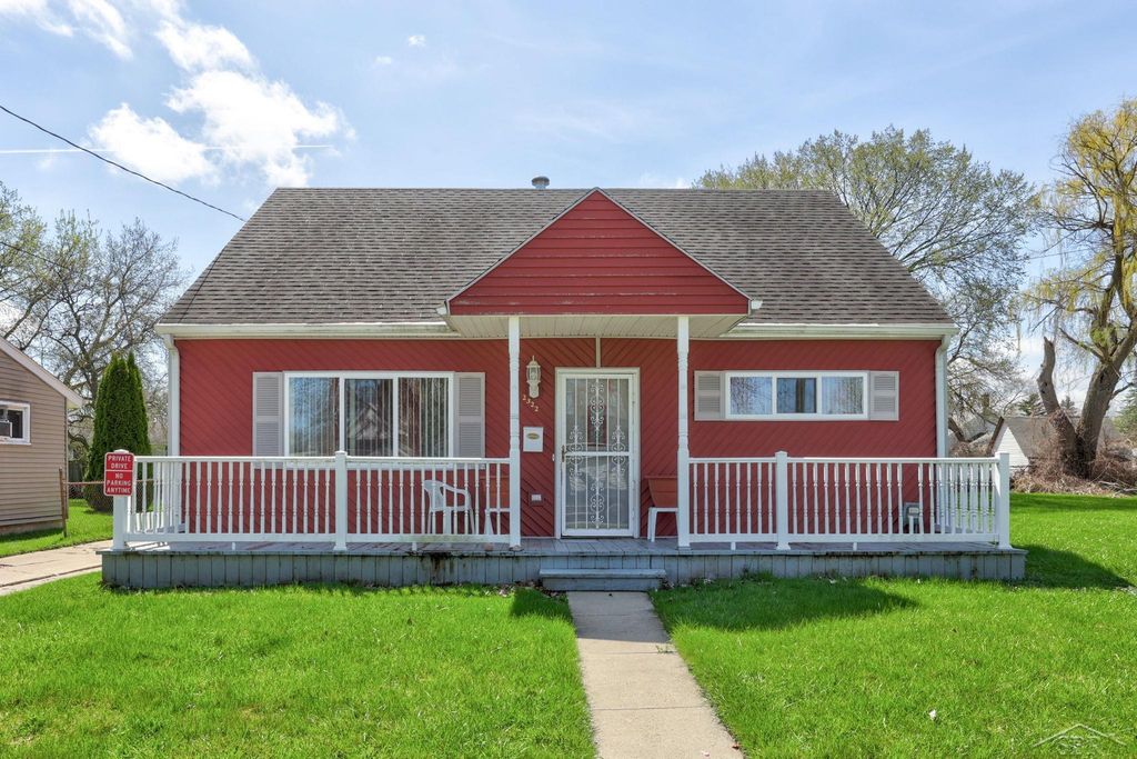 2322 Bancroft Street, Saginaw, MI 48601