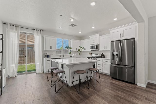 187 Le Bourget Cir, Lincoln, CA 95648