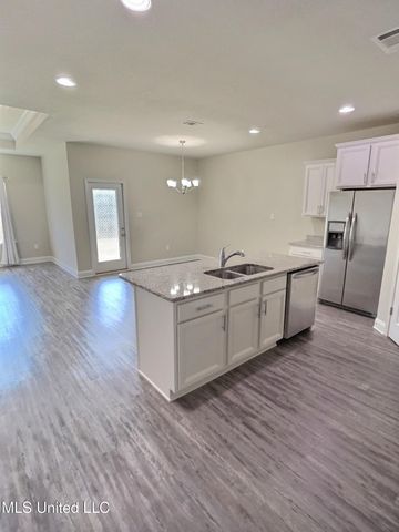 1254 Lilac Cove, Ocean Springs, MS 39564