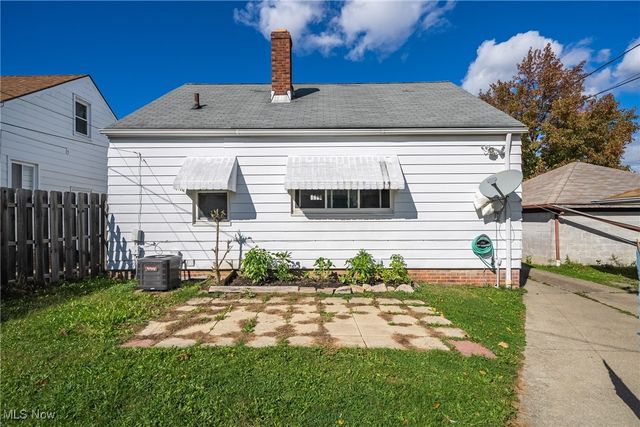 11808 Fordham Road, Garfield Heights, OH 44125