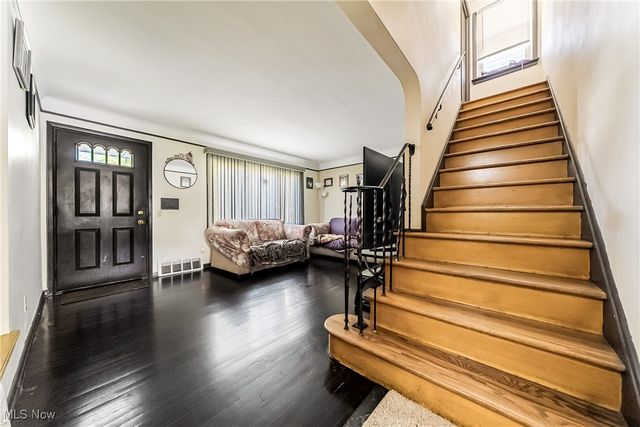 11808 Fordham Road, Garfield Heights, OH 44125