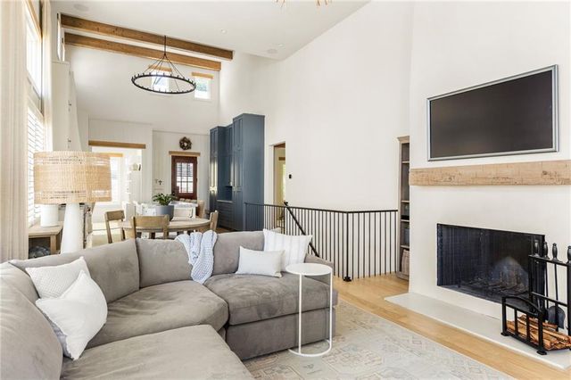 1176 Lupo Loop, Chattahoochee Hills, GA 30268