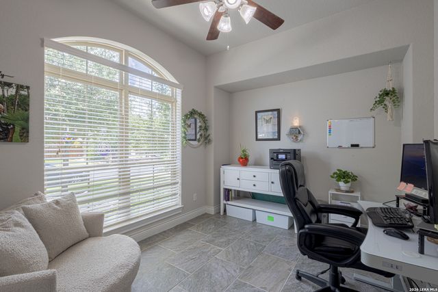 2620 MALBOONA MEWS DR, New Braunfels, TX 78132