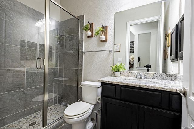 2620 MALBOONA MEWS DR, New Braunfels, TX 78132