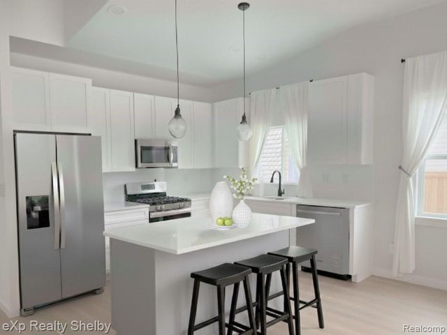 00001 Lundy Drive, Farmington Hills, MI 48336