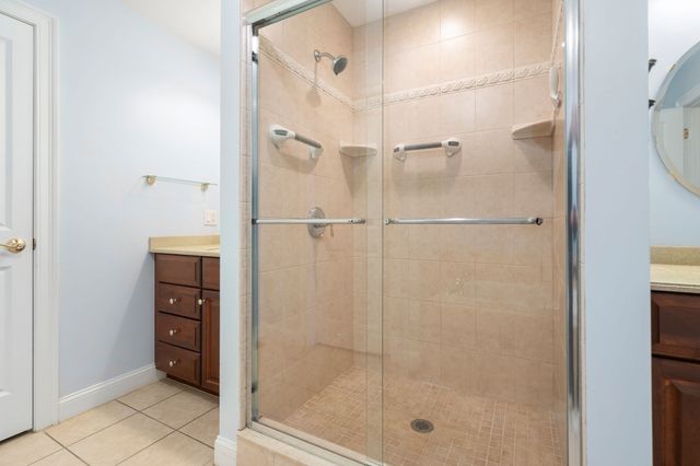 3 Summerland Way 3, Worcester, MA 01609