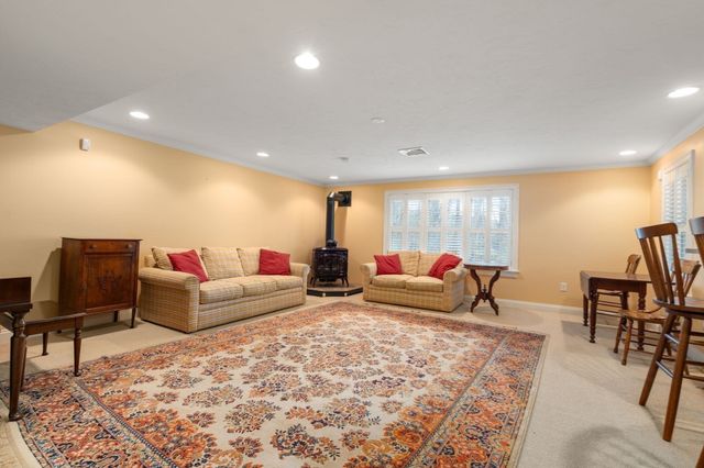3 Summerland Way 3, Worcester, MA 01609
