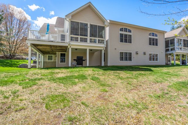3 Summerland Way 3, Worcester, MA 01609