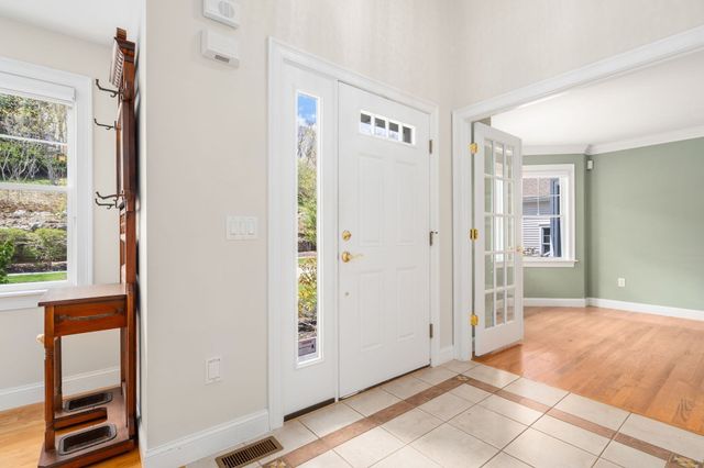 3 Summerland Way 3, Worcester, MA 01609