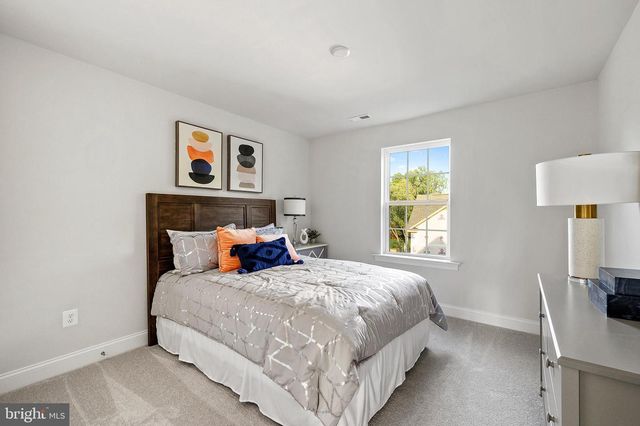 10417 LESLIE DR, Laurel, MD 20723