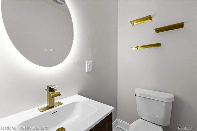 15422 Gilchrist Street, Detroit, MI 48227