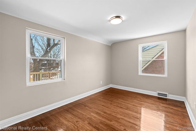 15422 Gilchrist Street, Detroit, MI 48227