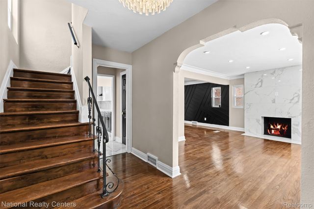 15422 Gilchrist Street, Detroit, MI 48227