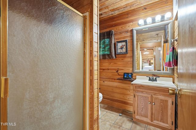 5400 Wedgewood Drive, Big Stone Gap, VA 24219