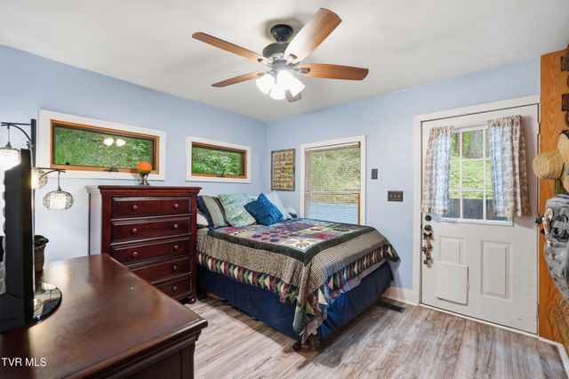 5400 Wedgewood Drive, Big Stone Gap, VA 24219