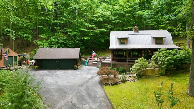 5400 Wedgewood Drive, Big Stone Gap, VA 24219