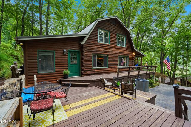5400 Wedgewood Drive, Big Stone Gap, VA 24219