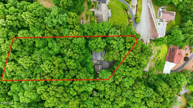 5400 Wedgewood Drive, Big Stone Gap, VA 24219