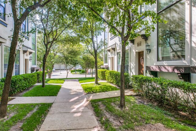 3028 Carmel Street, Dallas, TX 75204