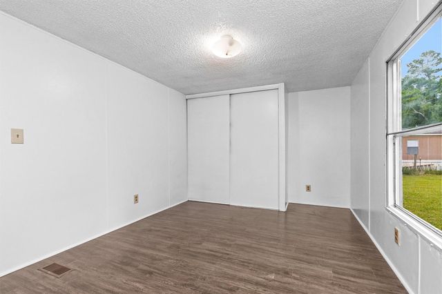 19339 Forest Lane Circle, New Caney, TX 77357