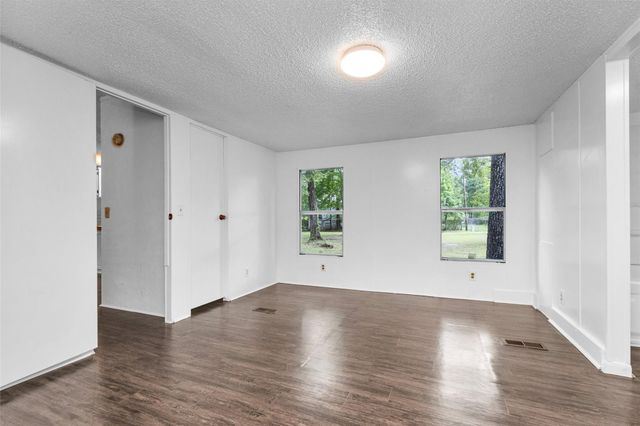 19339 Forest Lane Circle, New Caney, TX 77357