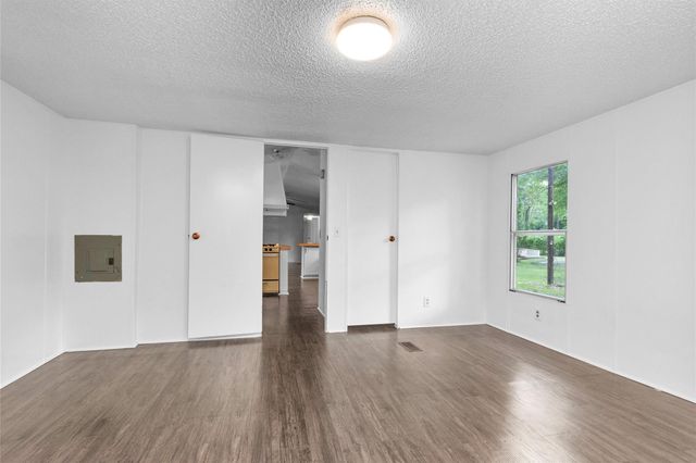 19339 Forest Lane Circle, New Caney, TX 77357