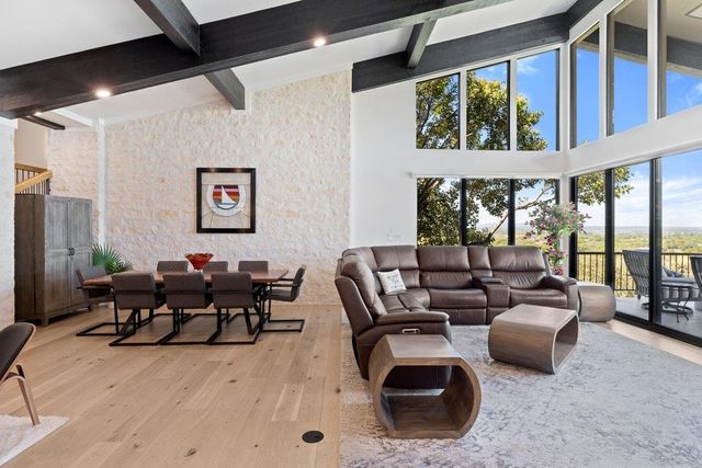 1200 Thataway, Horseshoe Bay, TX 78657