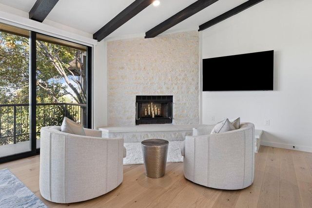 1200 Thataway, Horseshoe Bay, TX 78657