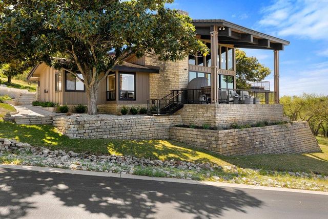 1200 Thataway, Horseshoe Bay, TX 78657