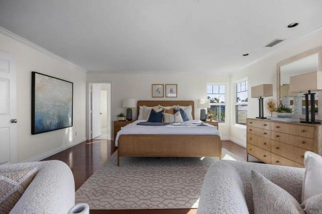 4483 Santa Monica Avenue, San Diego, CA 92107