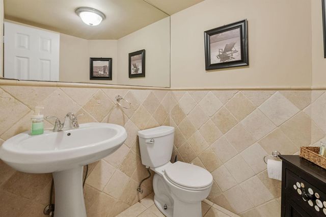 4850 NE 25th Avenue West, Fort Lauderdale, FL 33308