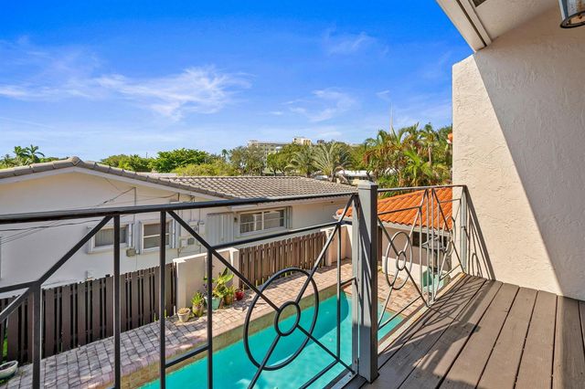 4850 NE 25th Avenue West, Fort Lauderdale, FL 33308