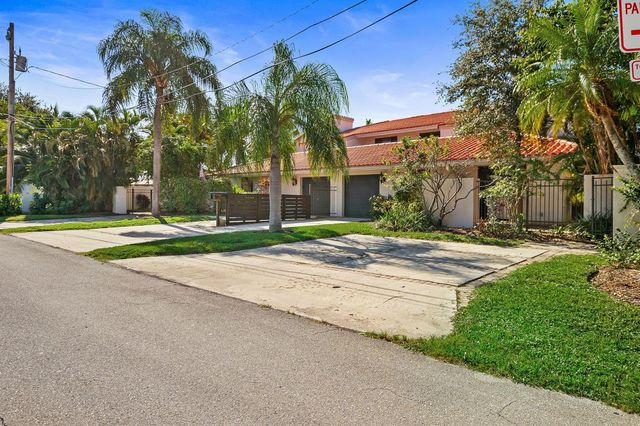 4850 NE 25th Avenue West, Fort Lauderdale, FL 33308