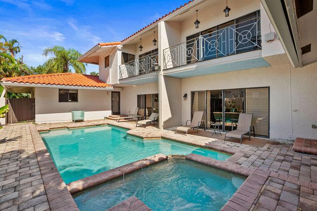 4850 NE 25th Avenue West, Fort Lauderdale, FL 33308