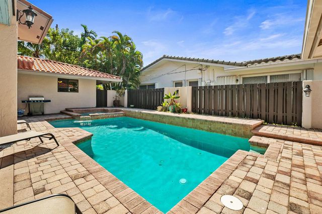 4850 NE 25th Avenue West, Fort Lauderdale, FL 33308