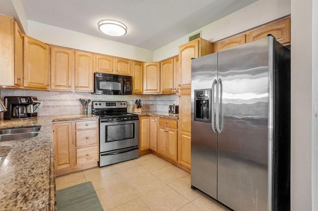 4850 NE 25th Avenue West, Fort Lauderdale, FL 33308