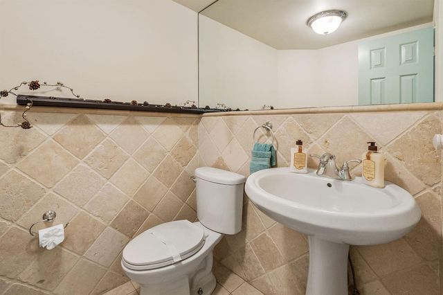4850 NE 25th Avenue West, Fort Lauderdale, FL 33308