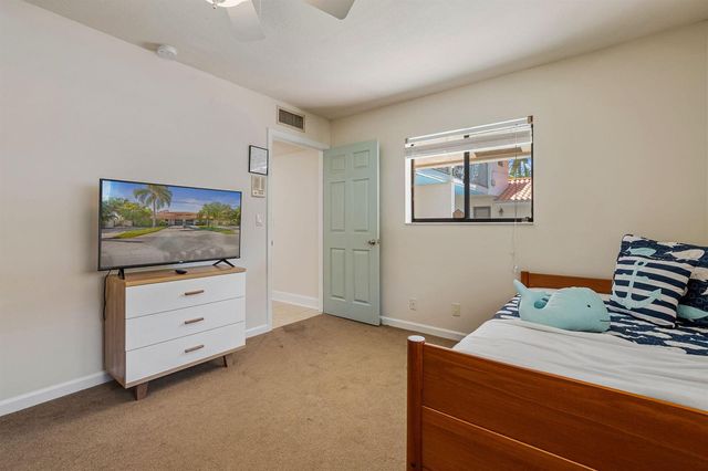 4850 NE 25th Avenue West, Fort Lauderdale, FL 33308