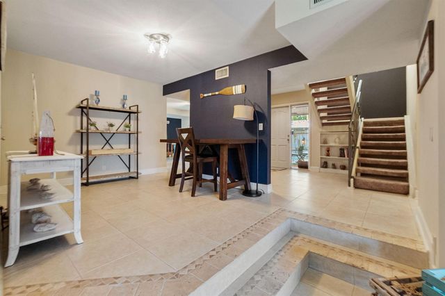 4850 NE 25th Avenue West, Fort Lauderdale, FL 33308