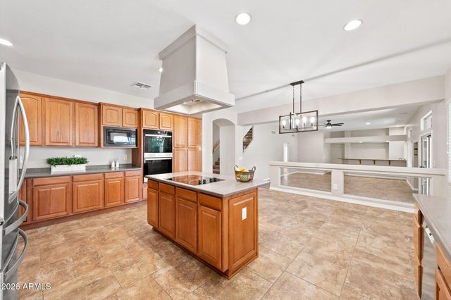 26066 N 71ST Drive, Peoria, AZ 85383