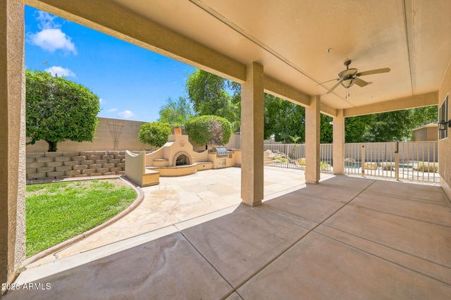 26066 N 71ST Drive, Peoria, AZ 85383