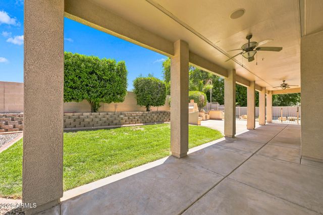 26066 N 71ST Drive, Peoria, AZ 85383