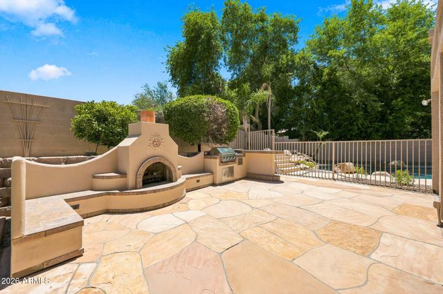 26066 N 71ST Drive, Peoria, AZ 85383