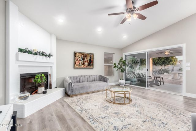 7821 W WESCOTT Drive, Glendale, AZ 85308