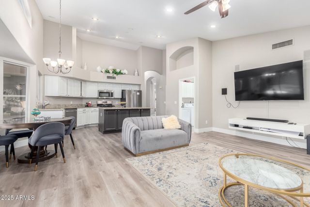 7821 W WESCOTT Drive, Glendale, AZ 85308