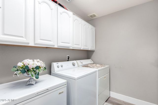 7821 W WESCOTT Drive, Glendale, AZ 85308