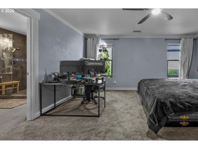 4282 Se VIEWPOINT Dr, Troutdale, OR 97060