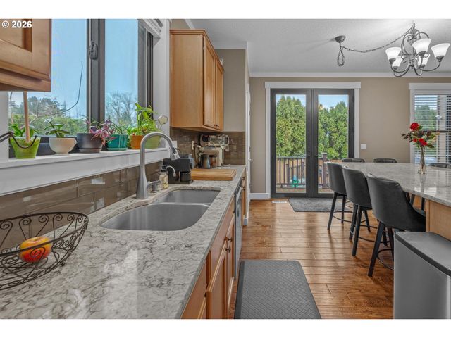 4282 Se VIEWPOINT Dr, Troutdale, OR 97060