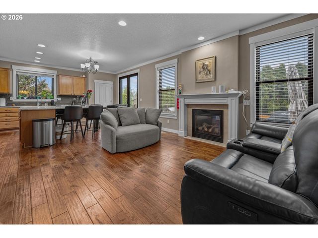 4282 Se VIEWPOINT Dr, Troutdale, OR 97060